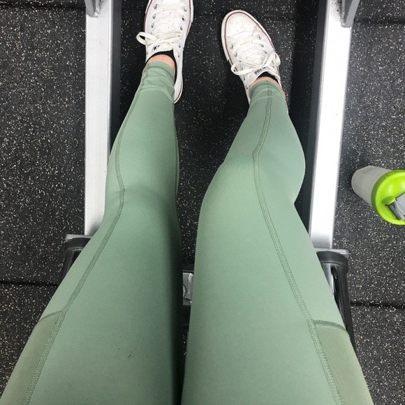 Buffbunny Athena leggings (L fits like M) - Picture 3 of 4